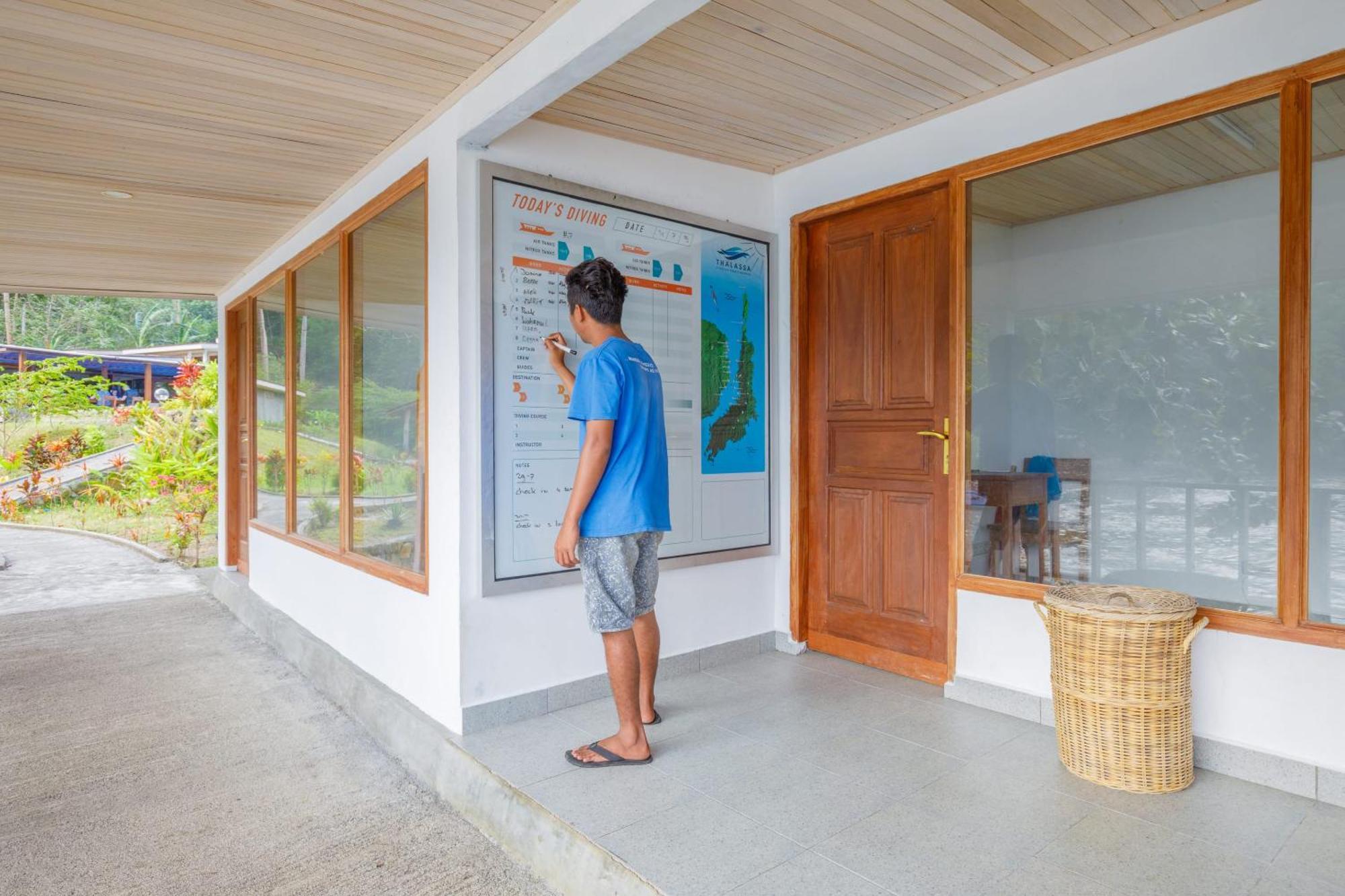 Thalassa Dive Resort Lembeh Airtembaga المظهر الخارجي الصورة